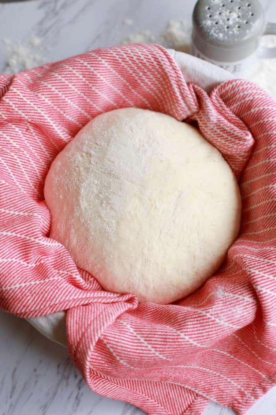 Stek brød med tørr gjærbakst hvitt brød
