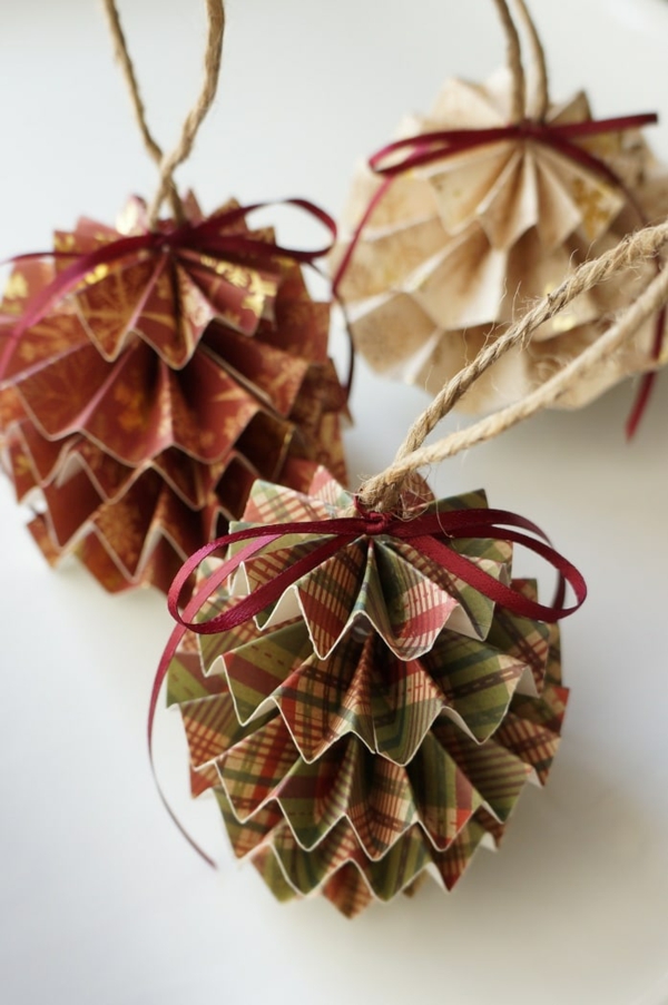 טינקר כדורי חג המולד כדורי נייר יוצרים קישוטי חג מולד יצירתיים
